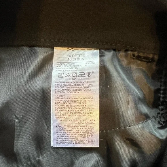 Old Navy Black Dress Pants – Size 16 Petite - Picture 5 of 5